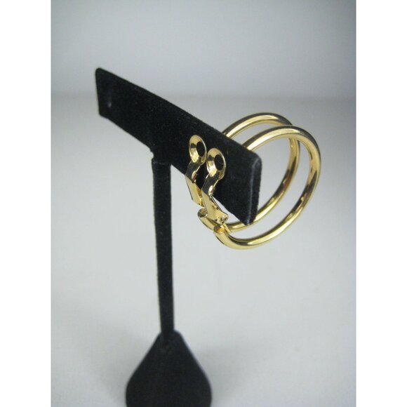 Small Gold Tone Classic Round Hoop Clip On Earrings Hinged - Picture 7 of 7